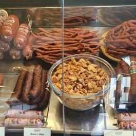 Lipóti Pékség & Kávézó, Cegléd - Étel/ital