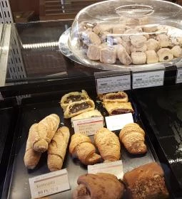 Lipóti Pékség & Kávézó