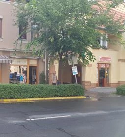 Lipóti Pékség & Kávézó