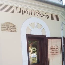 Lipóti Pékség Mór - Külső kép