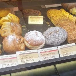 Lipóti Pékség & Kávézó Tapolca - Étel/ital