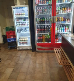 Lipóti pékség és Kávézó - Vasútállomás