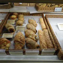 Lipóti Pékség & Kávézó - Mester utca, Budapest - Étel/ital