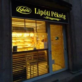 Lipóti Pékség & Kávézó - Mester utca Budapest - Külső kép