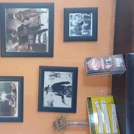 Ljubo Kocsma, Deszk - Belső