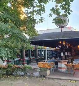 Lógó Üveg Kult Kocsma