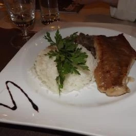 Lugas Szálloda Étterem Nyíregyháza - Étel/ital