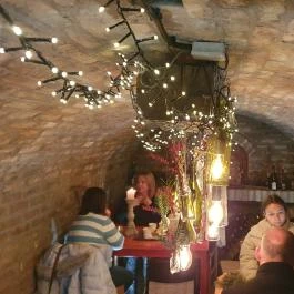 Lusta Páva Borbár és Pince Monor - Egyéb