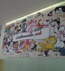 Lustamacska Pub