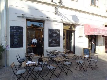 LYR Speciality Coffee & Food 100% Vegan Pécs