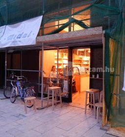 Madal Cafe - Ferenciek tere