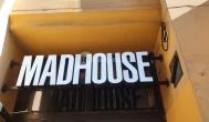 Madhouse Budapest - Külső kép