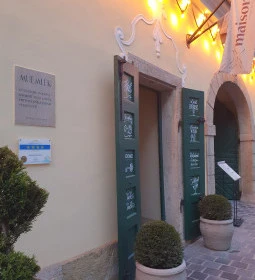 Maison Bistro - Maison Bistro & Hotel étterme