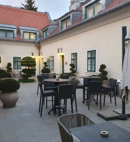 Maison Bistro - Maison Bistro & Hotel étterme