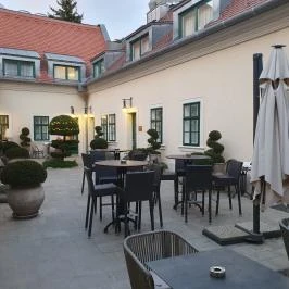 Maison Bistro - Maison Bistro & Hotel étterme, Budapest - Külső kép