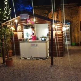 Majomhoz, Budapest - Egyéb