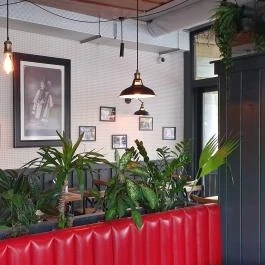 Mákos Guba Bistro, Budapest - Belső