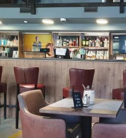 Malberri BBQ Bistro & Pub