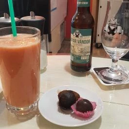 Málna Csoki- Tea- Kávéház, Budapest - Étel/ital