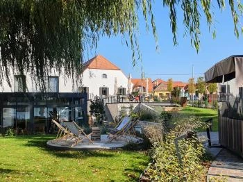 Malom & Kacsa - Bisztró, Kávézó & Rendezvényház Tata