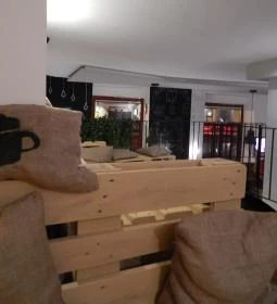 Mandarin Cafe & Bistro