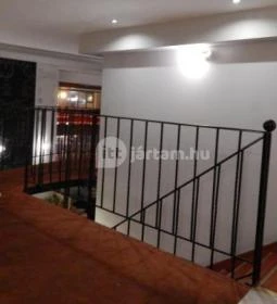 Mandarin Cafe & Bistro