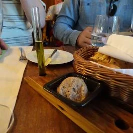 Mandula Étterem & Borbár Villány - Étel/ital