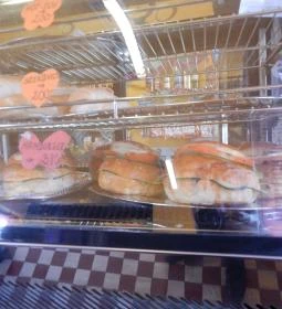 Manhattan Buszváró Büfé