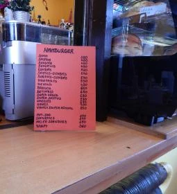 Manhattan Buszváró Büfé