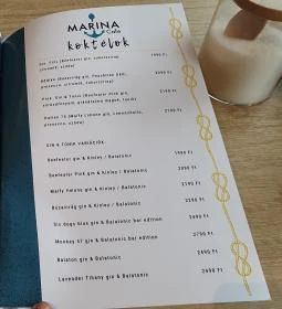 Marina Café & Bistro