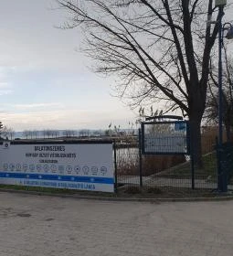 Marina Café & Bistro