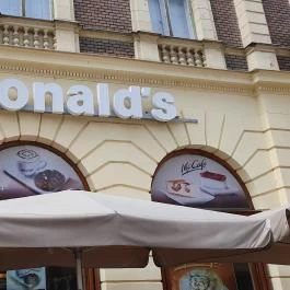 McDonald's - Piac utca Debrecen - Külső kép
