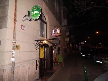 Black Dog Pub Mechwart Pince Budapest