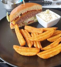 Memento Burgers & More