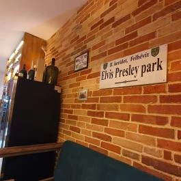 Ménesi Borbár, Budapest - Belső