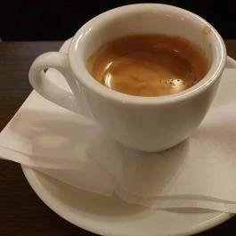 Menta Café & Lounge, Székesfehérvár - Étel/ital