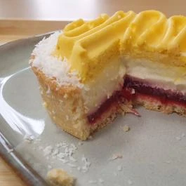 Mici Cuki, Debrecen - Egyéb