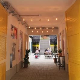 Mixát, Budapest - Egyéb