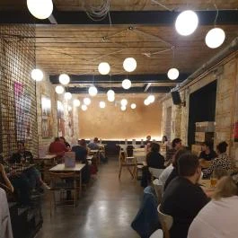 Mixát, Budapest - Egyéb