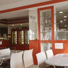 Mohácsi Kézműves Cukrászat, Százhalombatta - Egyéb