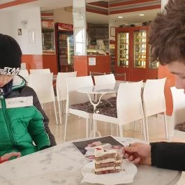 Mohácsi Kézműves Cukrászat, Százhalombatta - Egyéb