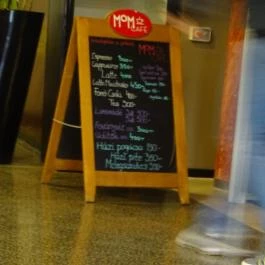 MOM Café Budapest - Belső