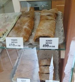 Monarchia Rétesház