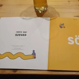 Monyo bár, Szeged - Egyéb
