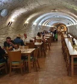 Paulus Bormúzeum Étterem