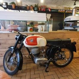 Moto Pizza, Budapest - Belső