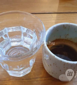 MOZAIK Specialty Coffee Bar