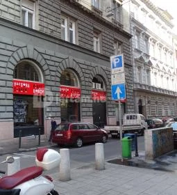 Mozsár Kávézó & Étterem