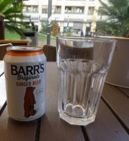 Mr. Fruit - Corvin sétány