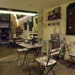 Mucika Bar Budapest - Belső